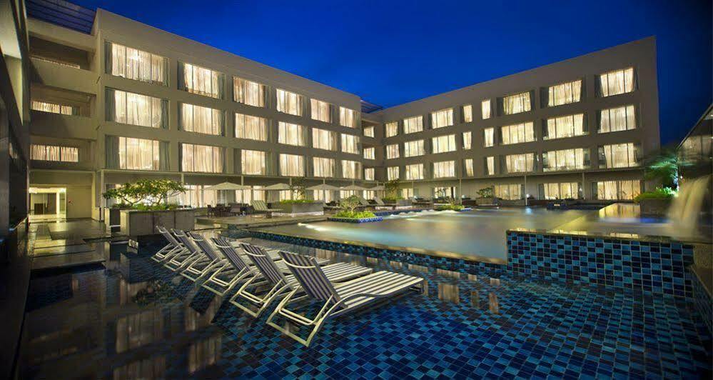Oakwood Residence Whitefield Bangalore Exterior photo